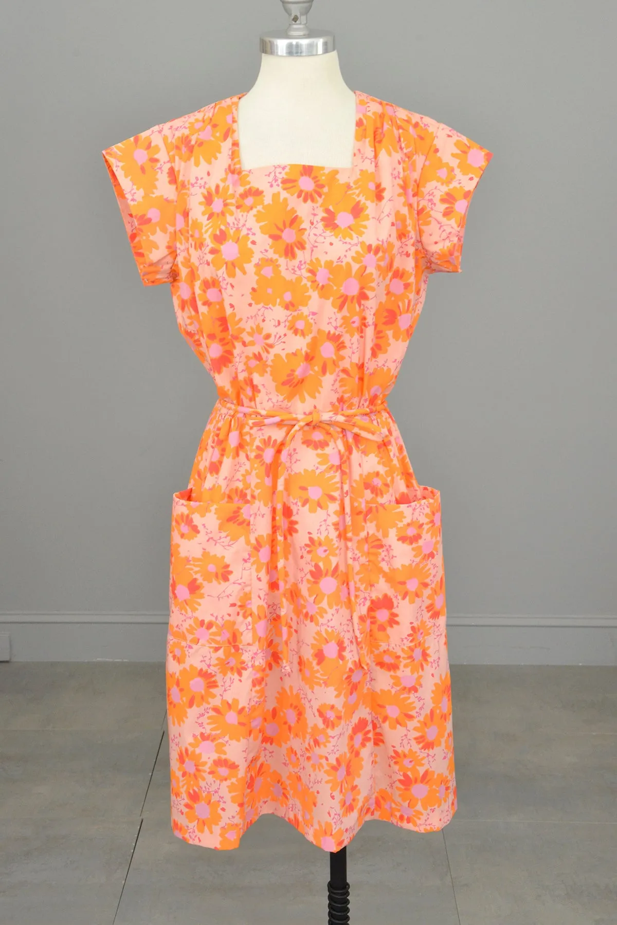 1950s 60s Pink Orange Floral Print Pockets Wrap House Dress