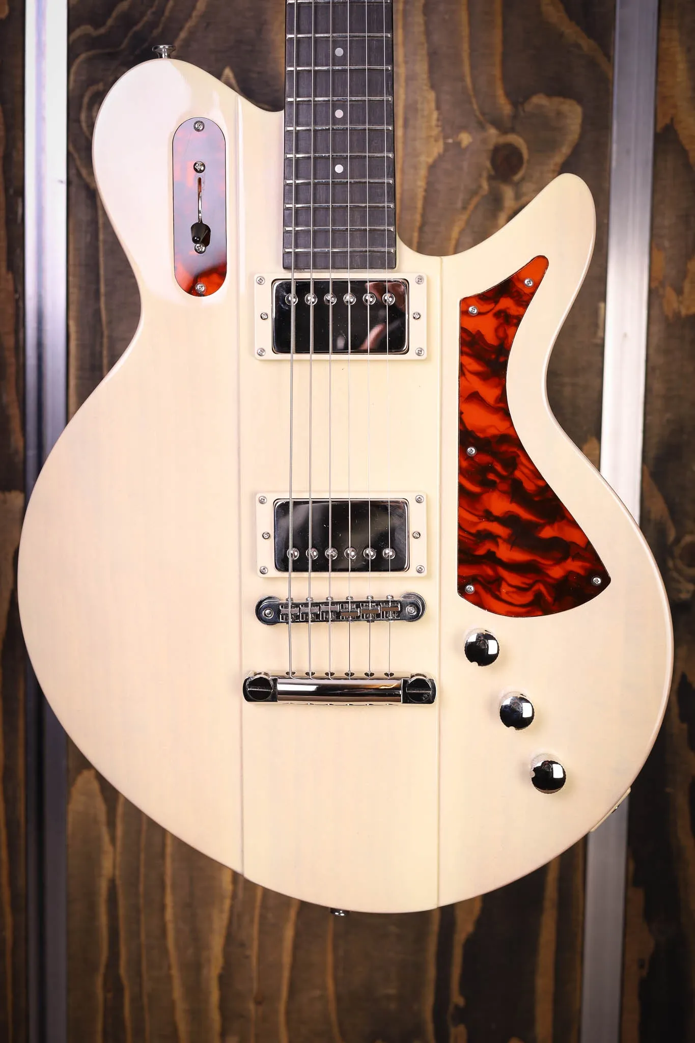 Eastman Juliet Pomona Blonde PRE ORDER!