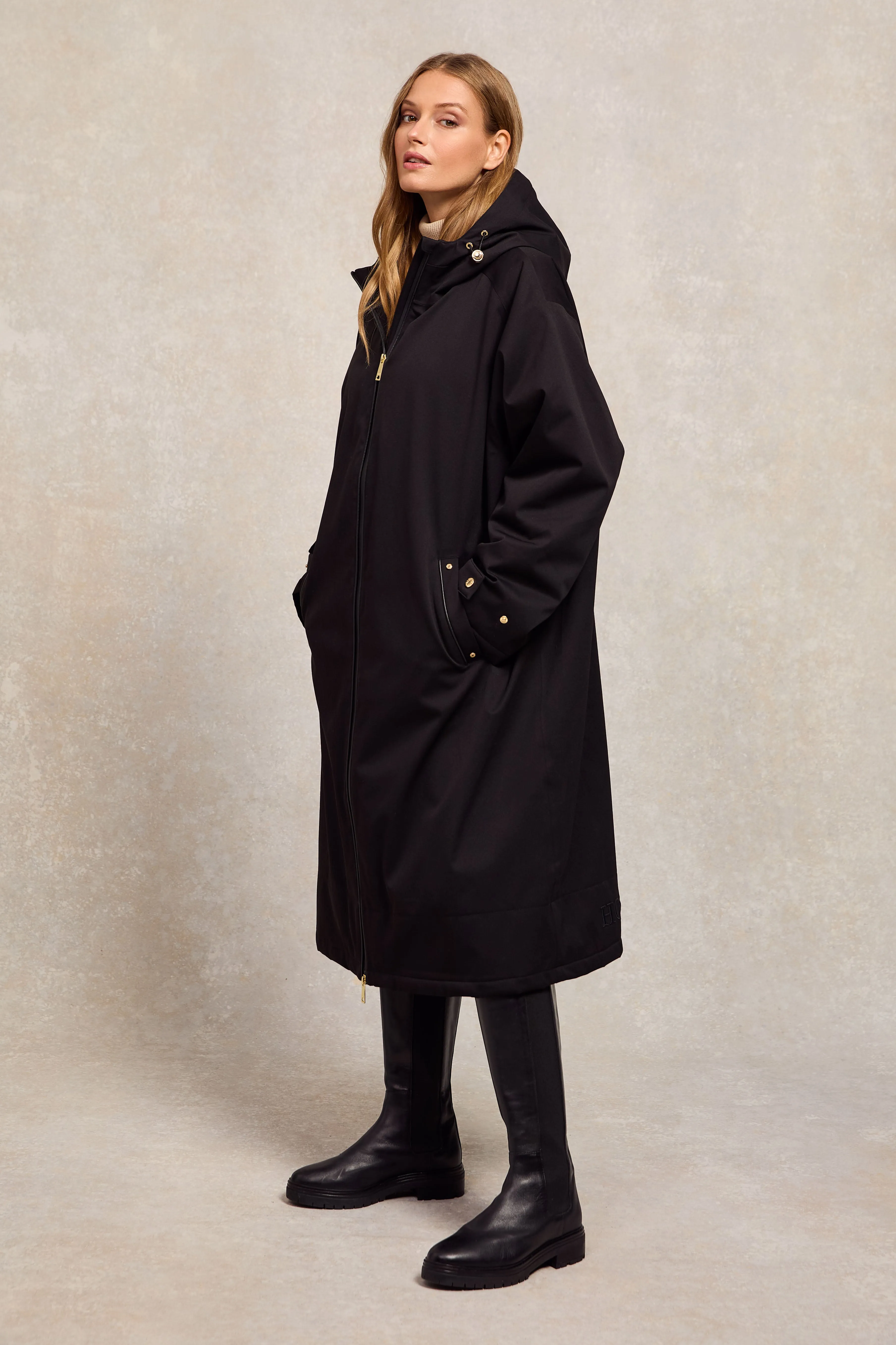 One-Size Waterproof Coat (Black)