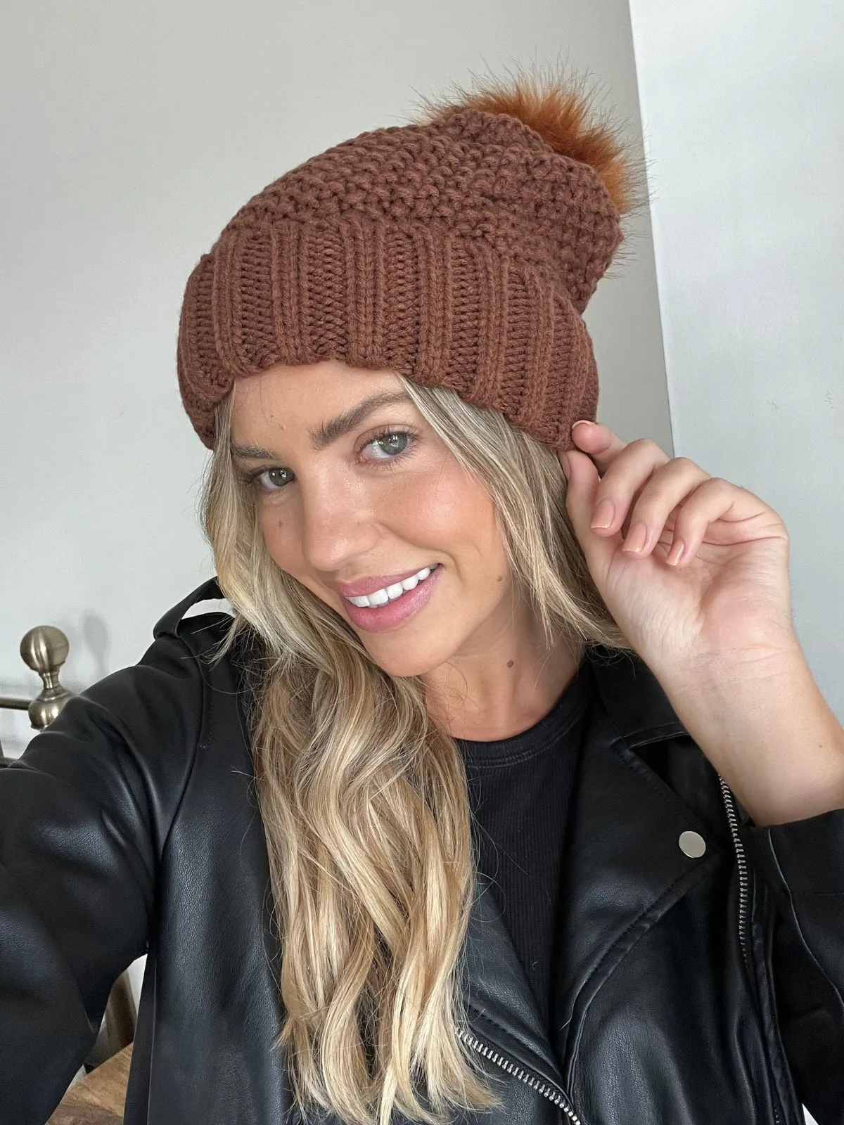 Sammy Brown Knitted Pom Pom Bobble Hat