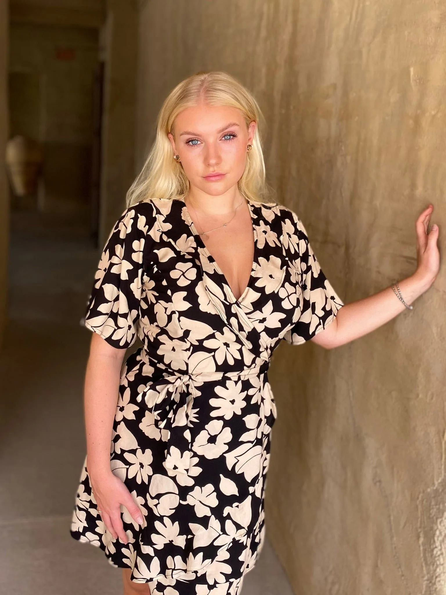 The Flirty Wrap Dress - Summer Style