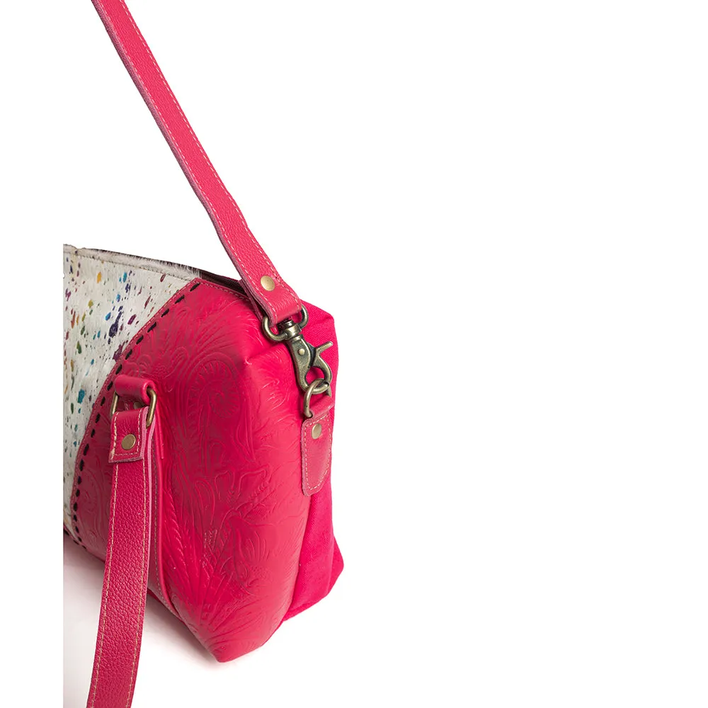 Tierra Vasta Duffle Bag  in Magenta