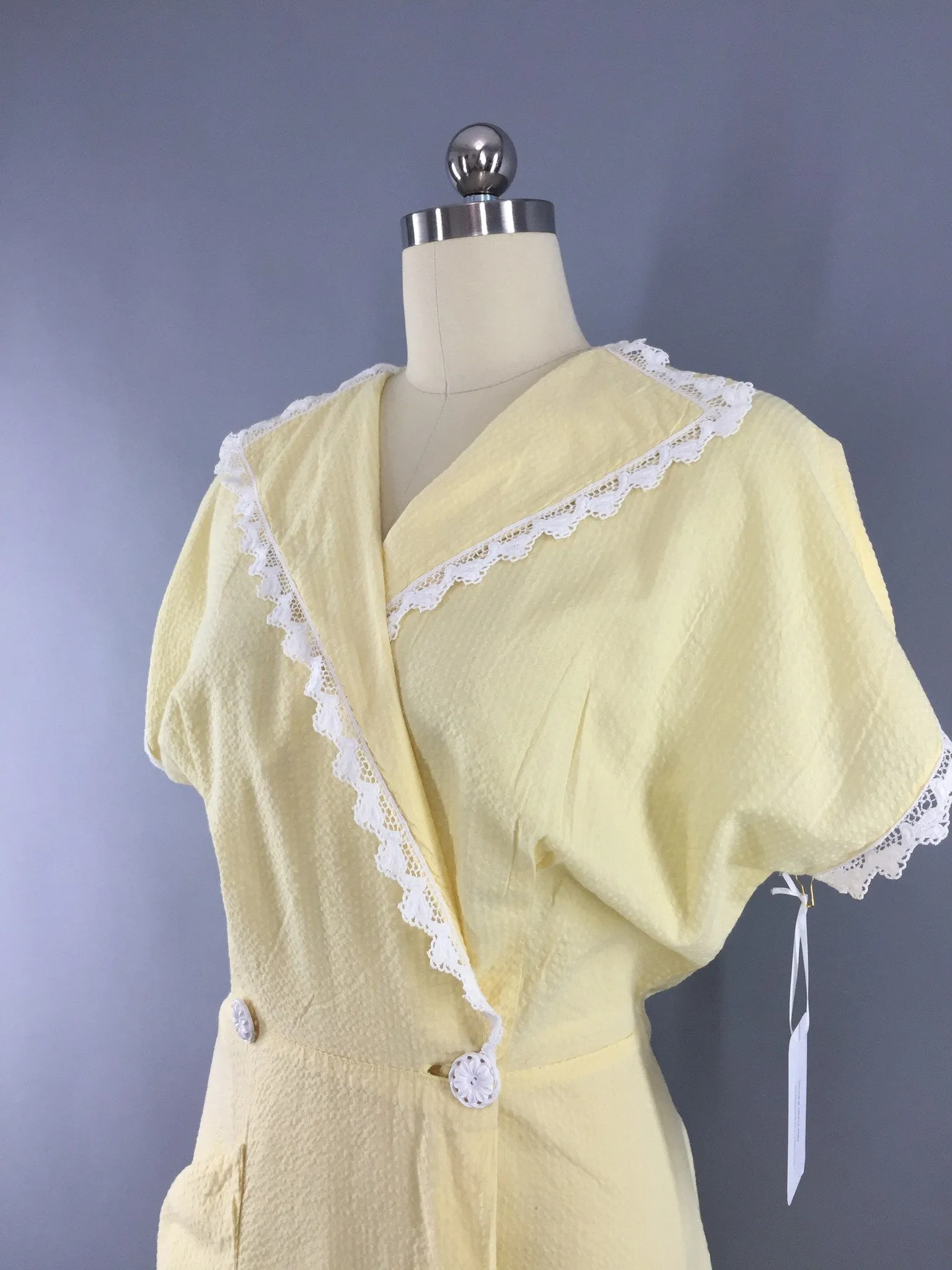 Vintage 1950s Dress / Yellow Seersucker Wrap Dress