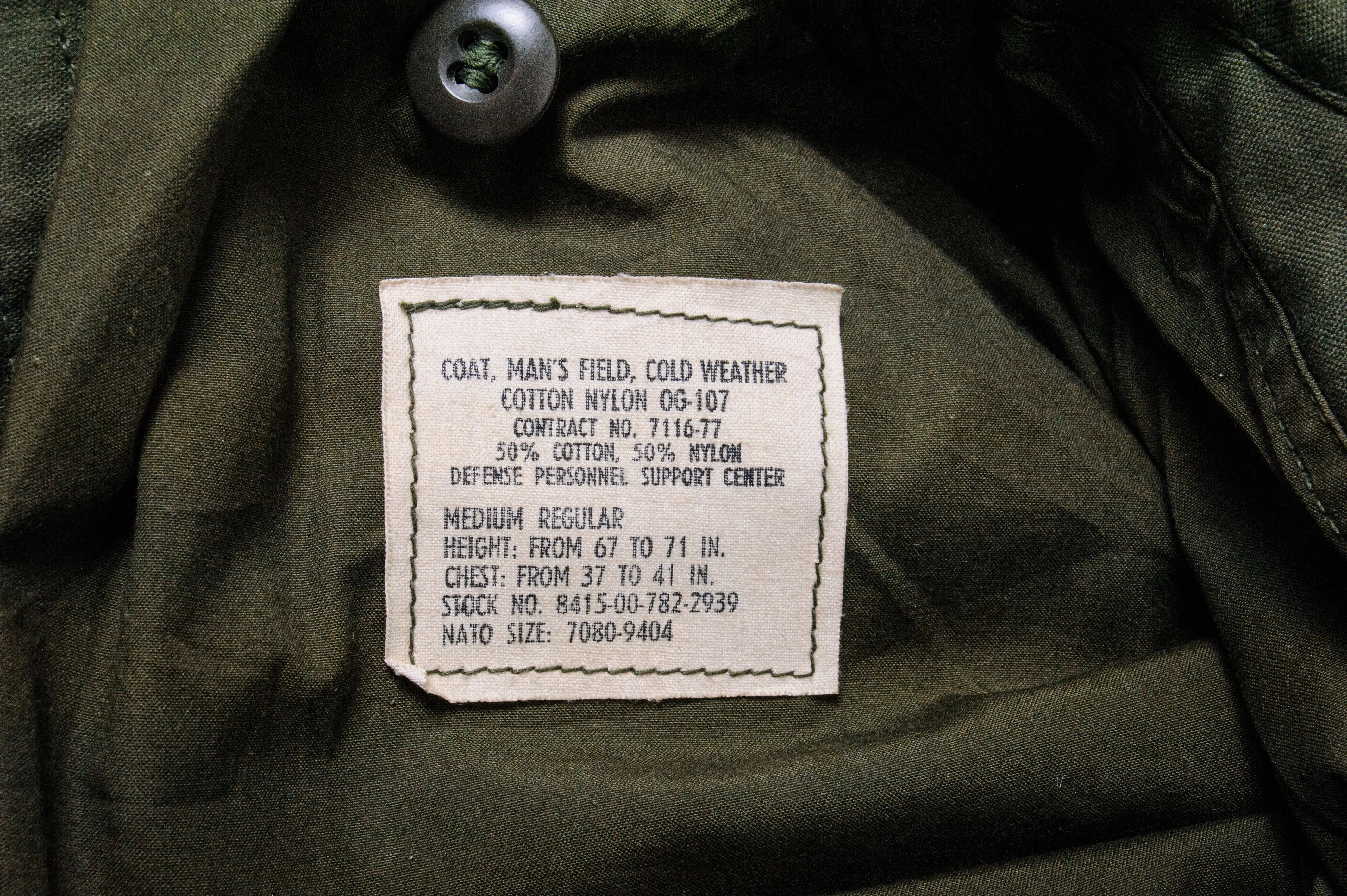 VINTAGE US ARMY M-1965 M65 FIELD JACKET 1977 SIZE MEDIUM REGULAR